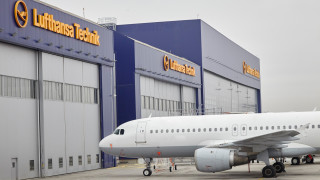 Кабинният персонал на германския авиопревозвач Lufthansa планира стачка в петък