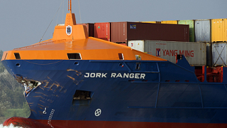 Танкер и контейнеровоз се сблъскаха близо до холандския бряг