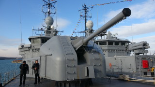 Кабинетът дава 1 милиард лева за два кораба