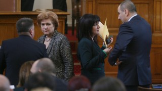 Упрекът ви за това че премиерът отсъства е несъстоятелен защото