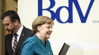 Великобритания остава част от Европа, увери Меркел