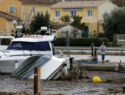 Наводнения взеха четири жертви във Франция 