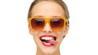 Всички знаят че зъбите задължително трябва да се мият минимум