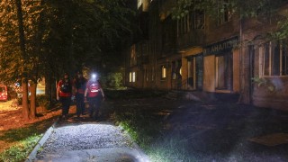 Трима души бяха ранени в Харков при удар на руски