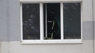 Започва спешен ремонт след пожара в общежитието за социално слаби