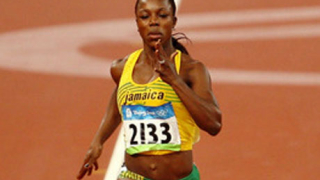 Вероника Кембъл триумфира на 200 метра 
