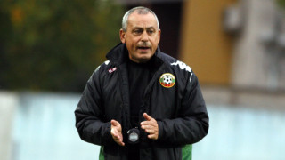 Българският национален отбор е в двете крайности начело с временен