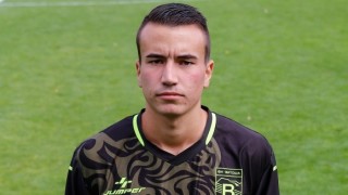 Юношата на Витоша Бистрица Никола Борисов подписа професионален договор с