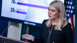Прессекретарят на Белия дом Каролин Лийвит потвърди че американски служители