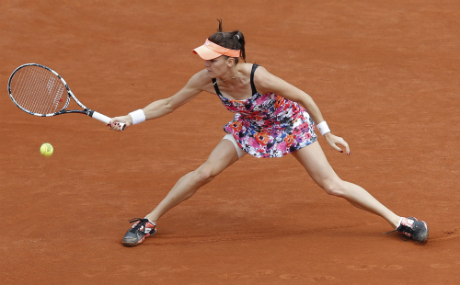 Нова изненада - дебютантка изхвърли Радванска от "Ролан Гарос"