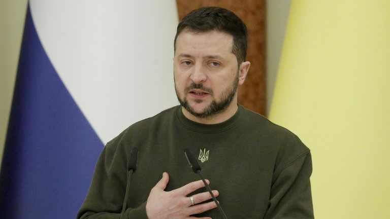 Зеленски: Украйна стана още по-силна, а врагът ѝ - още по-изолиран