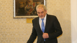 Депутатската комисия отдели цял час за името на училищния закон