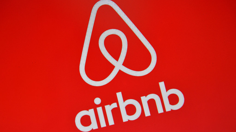 Airbnb очаква да набере около $3 милиарда от IPO