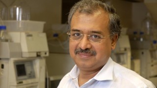 Магнат загуби $14 милиарда от богатството си