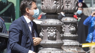 Премиерът на Италия Джузепе Конте разкритикува ръководителите на отделните области