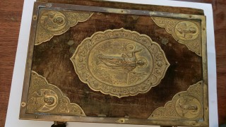 314 стари монети с различна форма големина и цвят 29