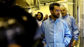 Иранският министър на информационните и комуникационни технологии Мохамад Джавад Азари