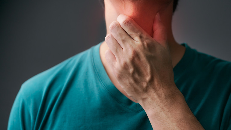 Как да се справим с възпаленото гърло
