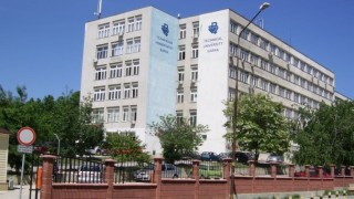 Ректорът на Техническият университет във Варна Росен Василев е уличен