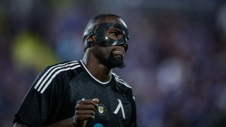 Треньорът на Левски Станислав Генчев обмисля да направи две