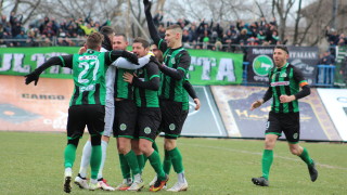 Нефтохимик с поредна победа над Черноморец, двата тима си вкараха 7 гола!