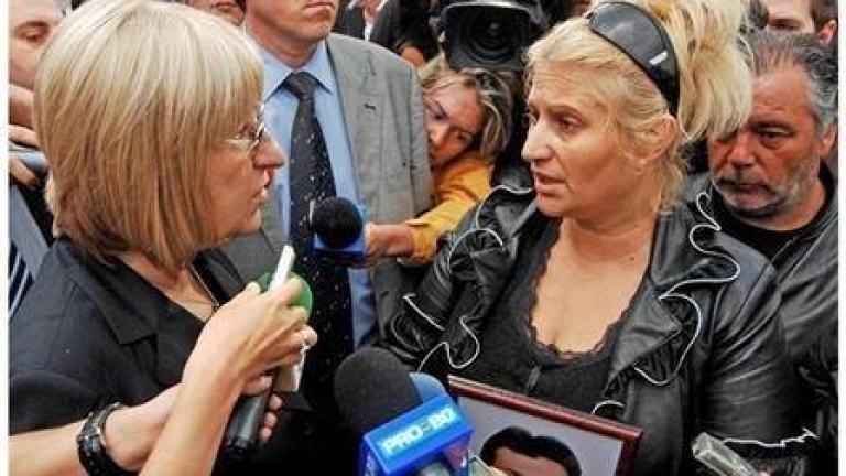 Дали убийците на сина й са в затвора, се чуди майката на Боби Райнов