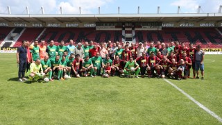 Бенефисът на Юлиян Петков който противопостави отборите на Локомотив София