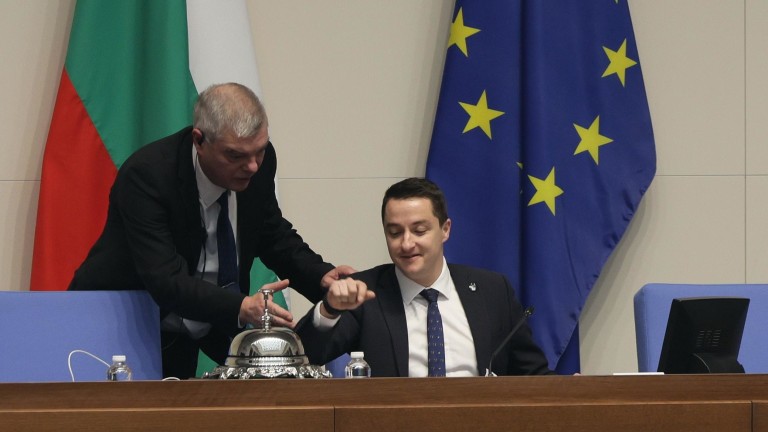 Явор Божанков се вживя като шеф на НС