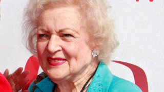 Почина знаменитата телевизионна актриса Бети Уайт чиито сладко саркастични героини на