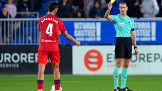 Защитникът на Севиля Кике Салас попадна в центъра на разследване