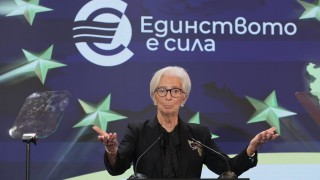 По малко от 60 дни преди официалното влизане на България в