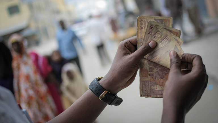 Най-корумпираната страна в света ще печата нови банкноти за първи път от четвърт век