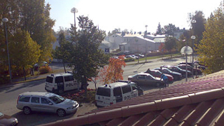 Почитат паметта на жертвите от стрелбата във Финландия