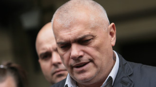 Аз лично не мога да проумея как толкова хора се