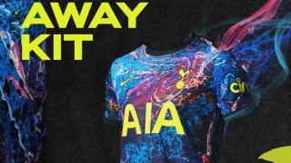 От Тотнъм представиха вторите екипити с които ще играят през