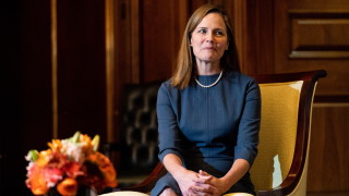 Започва изслушването на Ейми Барет за съдия от Върховния съд на САЩ