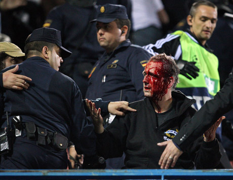 Осем босненски полицаи бяха арестувани след футболно насилие