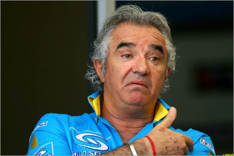 Бриаторе иска Ди Вайо в Куинс Парк