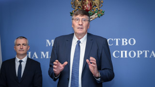 Министър Глушков: Взаимодействието между държавата, бизнеса, федерациите и клубовете е важно за развитието на спорта