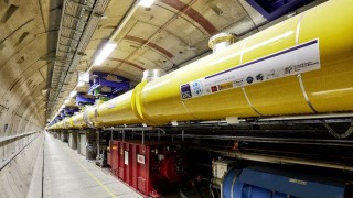 Най големият рентгенов лазер в света заработи в Германия Той ще