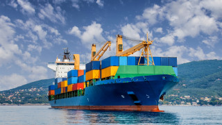 Великобритания нае кораби за $137 милиона, за да доставя основни продукти след Brexit