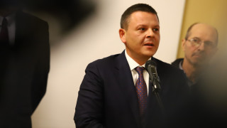 Държавата се задейства отново за закупуването на медицински хеликоптери с