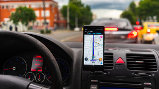 Навигация без интернет: Waze го може по-добре от Google Maps