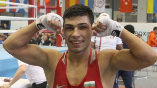 Даниел Асенов на финал на Европейското по бокс