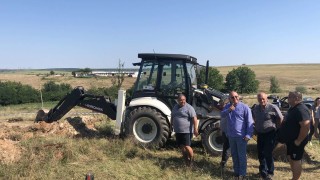 Откриха 100 тона пестициди голяма част от тях загробени при