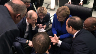 Германският канцлер Ангела Меркел ще продължи да се опитва да