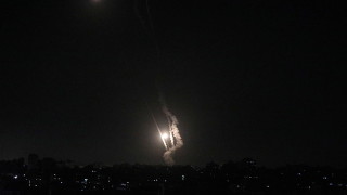 В четвъртък вечерта израелските отбранителни сили са свалили две ракети