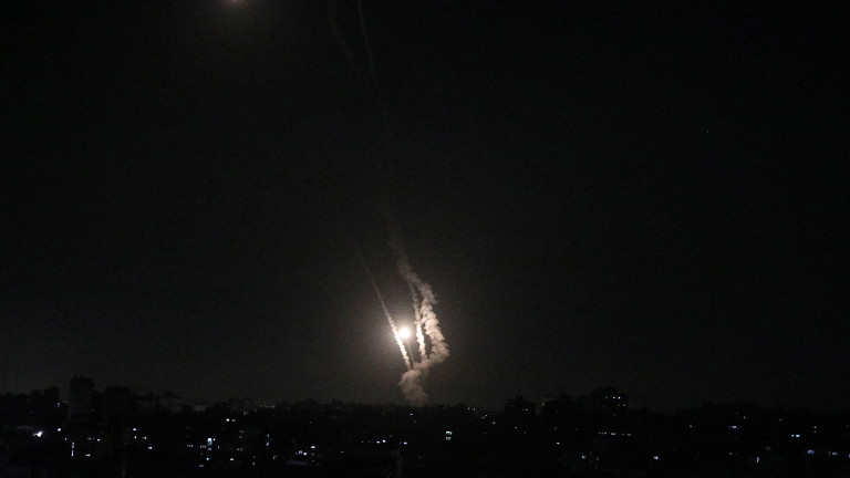 Израел свали две ракети, изстреляни от Газа