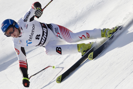 Австриец първи в супергигантския слалом в Квитфиел