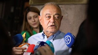 ДБ вижда кабинет с втория мандат с подкрепа от ГЕРБ, но без участие във властта